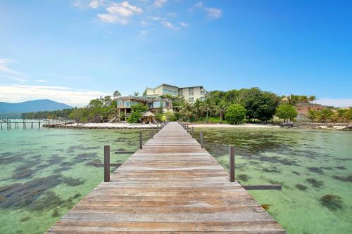 Royal Ocean View Beach Resort Karimunjawa