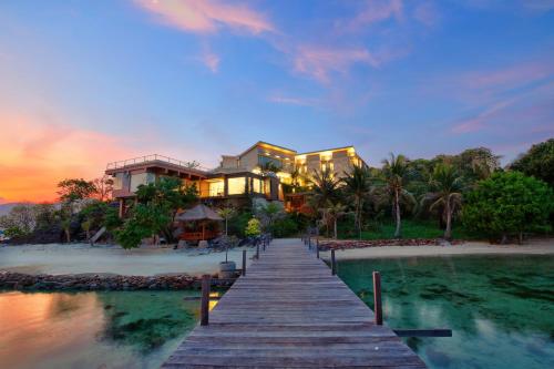 Exterior view, Royal Ocean Resort karimunjawa in Karimunjawa