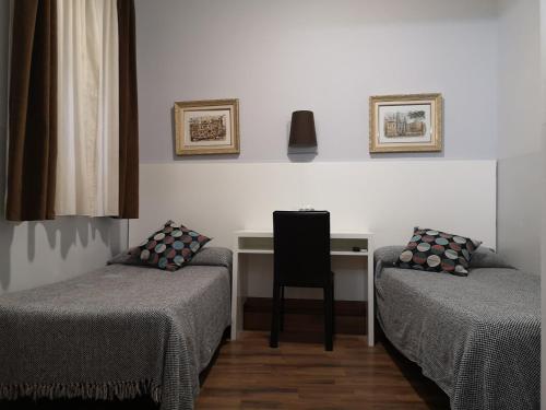 Hostal Lesseps - image 13