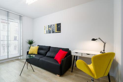 Apartments Poznan Fabryczna by Renters