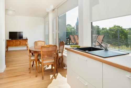 Central Apartment in Birstonas