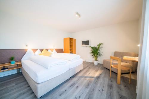Hotel Sonne Schwarzenburg Self Check-in - Tap to explore photos