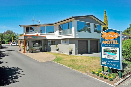 A'La Vista Motel - Accommodation - Palmerston North