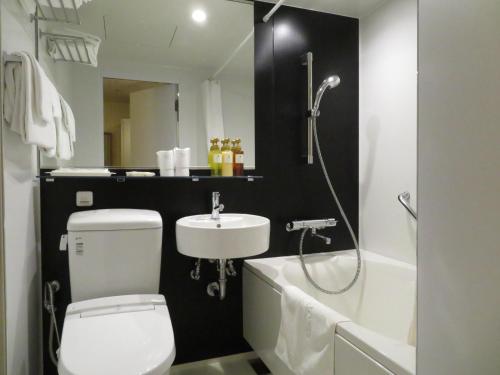 Arrow Hotel in ShinsaiBashi 朝食無料サービス中 Room Type - Deluxe Triple Room