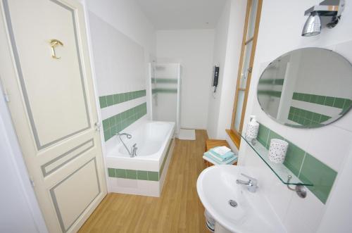 Domaine la Fontaine Room Type - Deluxe Double Room