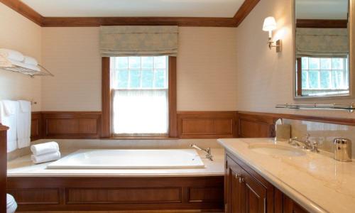 The Mayflower Inn & Spa, Auberge Collection