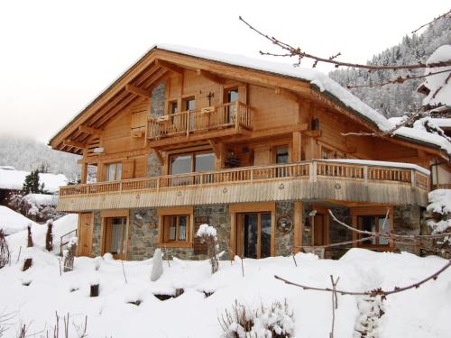 Cozy Chalet in Grand Bornand with Garden Furniture gîte à louer Le Grand-Bornand