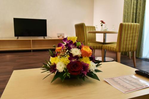 AL KHOORY EXECUTIVE HOTEL AL WASL - image 6