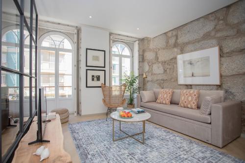 Liiiving in Porto - Luxury Beachfront Apartments, Porto (photo 4)
