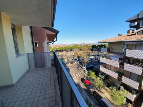 Apartment with Lateral Lagoon View image 3