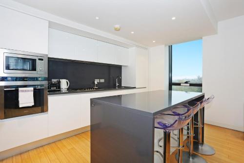 ALTIDO Modern 2bed with free Parking in the iconic Quartermile