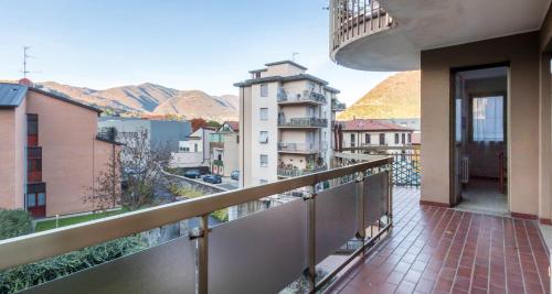 ALTIDO Como Borgo Vico apartment w/ terrace