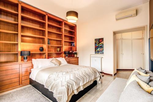 Popolo and Villa Borghese Deco Apartment - image 14