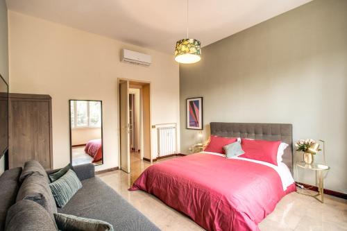 Popolo and Villa Borghese Deco Apartment - image 8