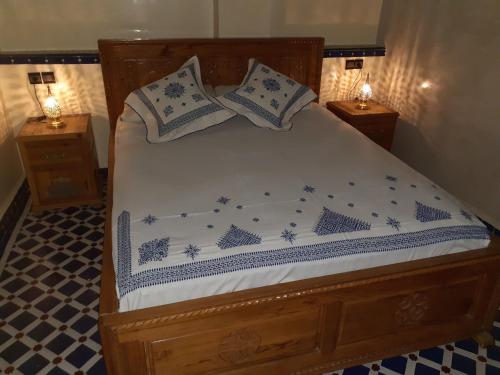 2 bedrooms, 5 beds