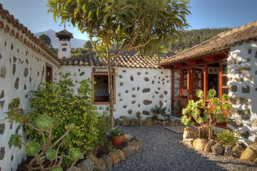HolidaynorthTenerife Casa rural Montiel 4