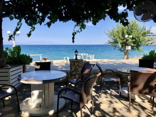 Panorama Hotel - Restaurant in Diakopto