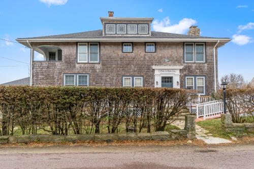 Andrews Point Ocean Home in Rockport, USA