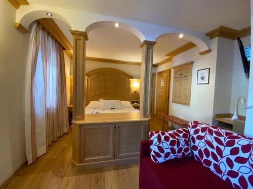 Hotel Diana Room Type - Classic Triple Room Hotel Diana Room Type - Classic Triple Room