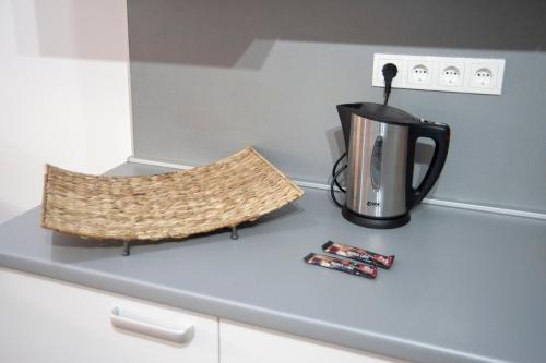 Studio Apartment Theatre View - image 7