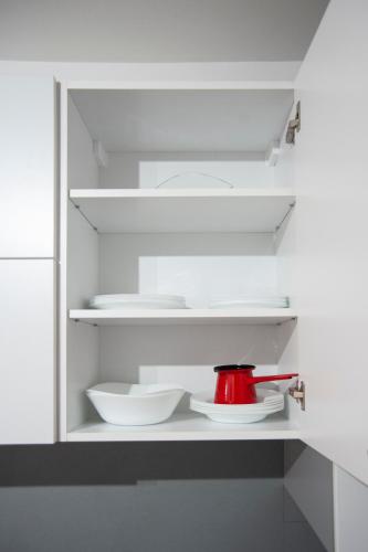 Studio Apartment Theatre View - image 3