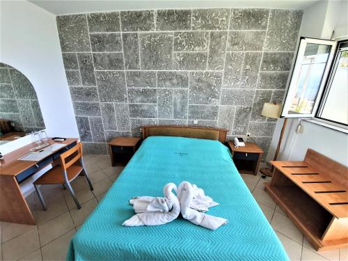 Porto Evia Boutique Hotel - image 8