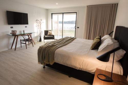 The Seabird in Moruya