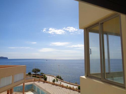 Apartment with Sea View image 2