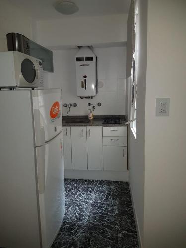 One-Bedroom Apartment image 5
