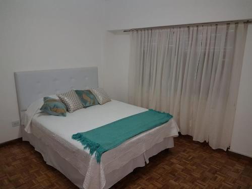 One-Bedroom Apartment image 4