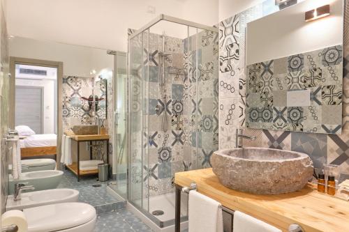 浴室, La Via del Porto Charme Rooms in 阿格羅波利