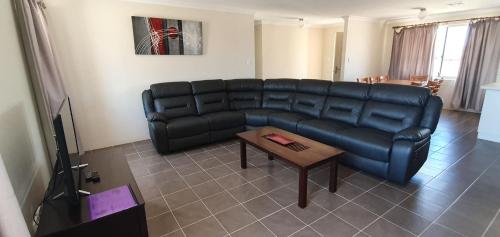 Pinjarra Caravan Park and Cabins in Mandurah