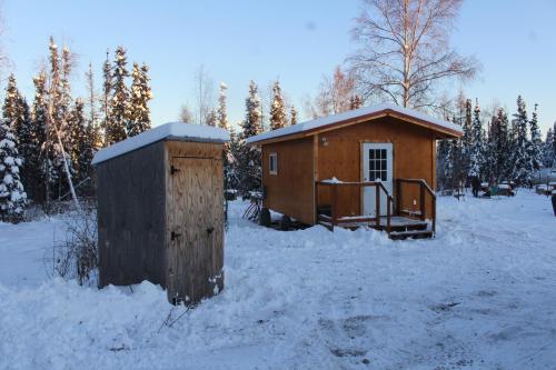 Alaskan Adventure Dry Cabins