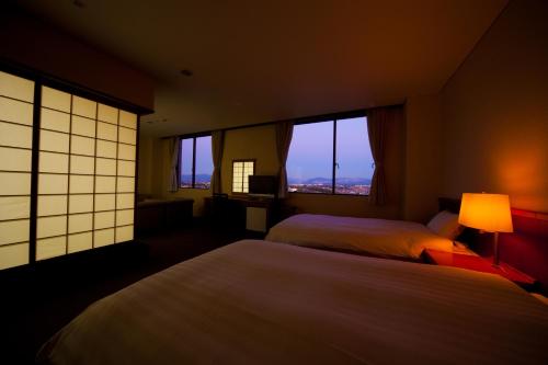 Family Room with Tatami Area