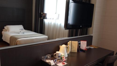 1 twin bed