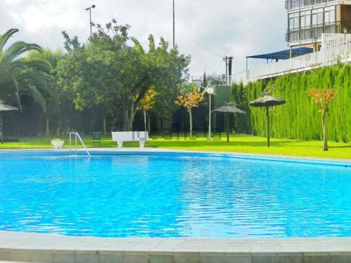 Apartamento en 1ª línea con piscina