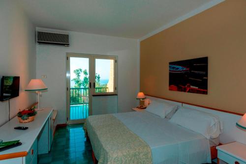 Hotel & Villaggio Torre Normanna