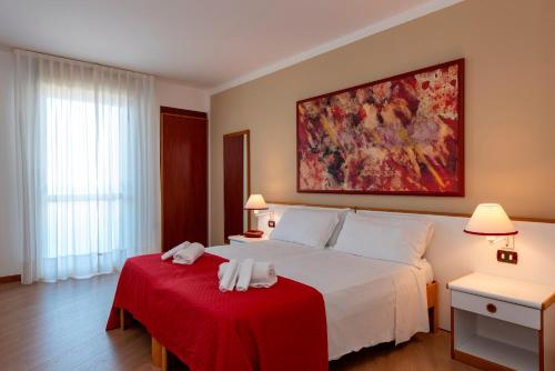 2 twin beds