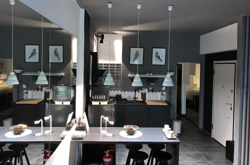  Novel, A Luxury Apartment in Athen