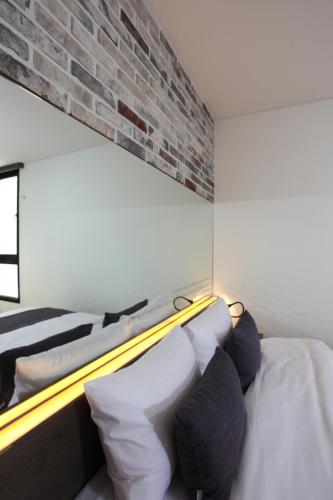 1 double bed