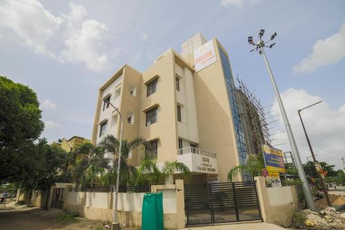 Hotel Shelter – Nagpur, OH