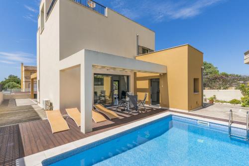 YupiHome Villa Zafrà Montfarrutx gîte à louer s'Estanyol