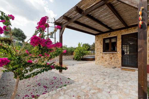 Salakos Villas - image 7