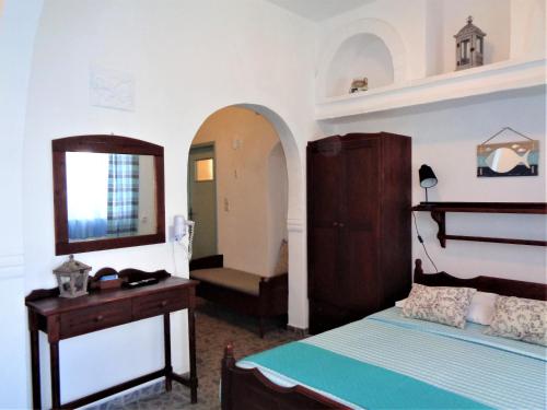  Ostria Studios - Spilia in Síkinos