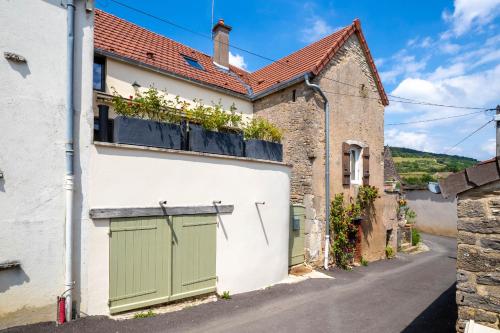 La maison de la petite Charrière gîte à louer Dezize-lès-Maranges