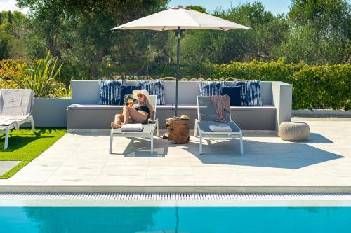 Villa Ampelaki - with heated pool