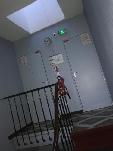 FM Hotel - image 10