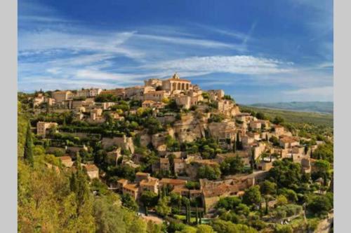 VILLA Clôturée 6 Personnes dans LE LUBÉRON