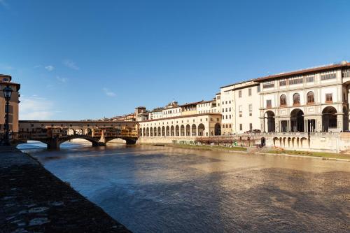 Ponte Vecchio Luxury Penthouse - image 4