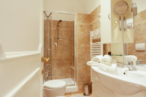 Ponte Vecchio Luxury Penthouse - image 6